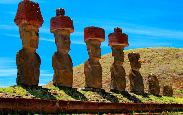 Ученые раскрыли секрет статуй на острове Пасхи (13 фото)