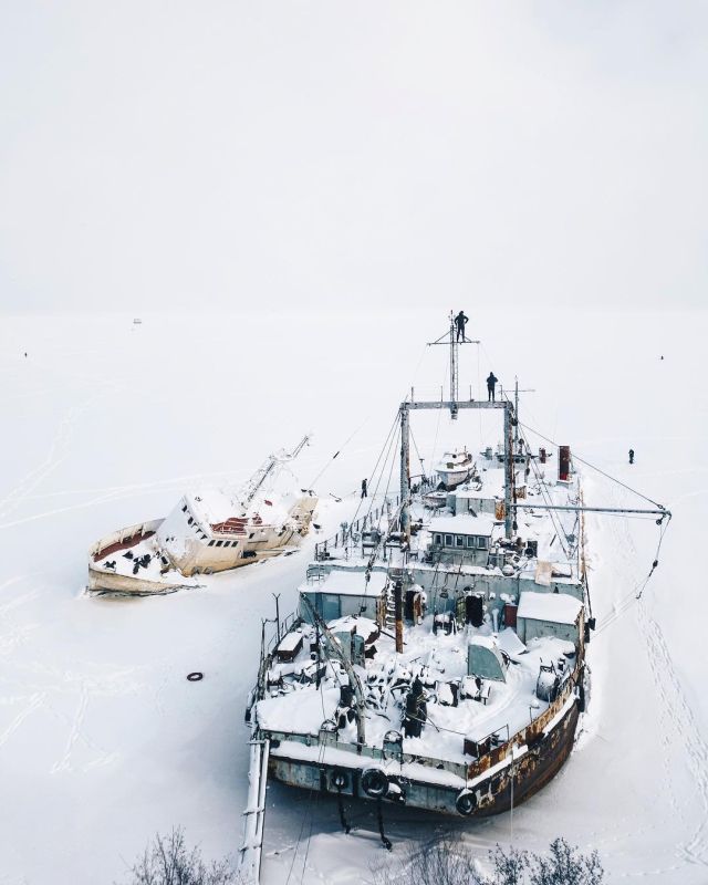 Заброшенные места на просторах нашей бескрайней (25 фото)