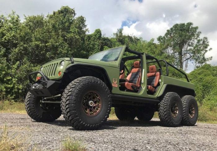 Эффектный шестиколесный Jeep Wrangler от компании Bruiser Conversions