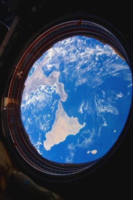 NASA радует фанатов космоса свежими снимками (34 фото)