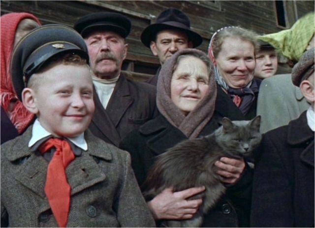 Советские люди: цветная кинохроника 1956 года (25 фото)