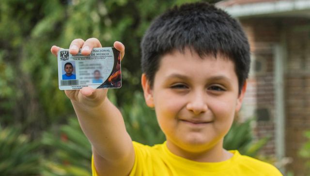 12-летний мальчик стал студентом Национального университета (2 фото)