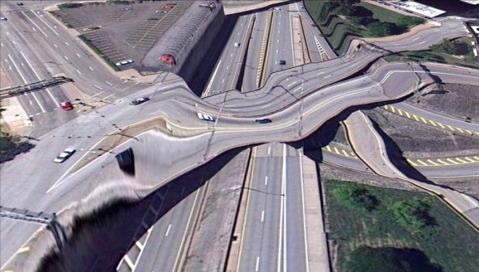 Искаженная реальность на открытках с Google Earth (13 фото)