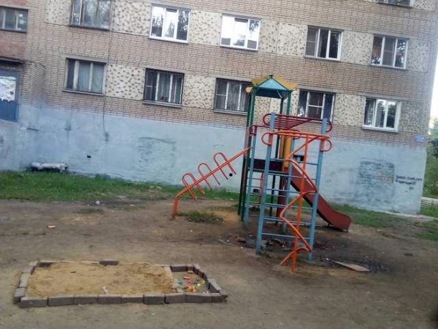 Вот так и живём (2 фото)