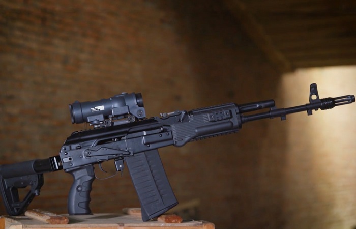 АК-308: оружие будущего (3 фото)
