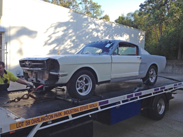 Восстановление Ford Mustang Fastback 1965 года (25 фото)