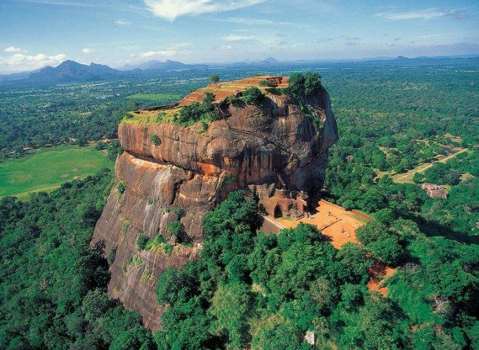 Уникальное плато Сигирия (17 фото)