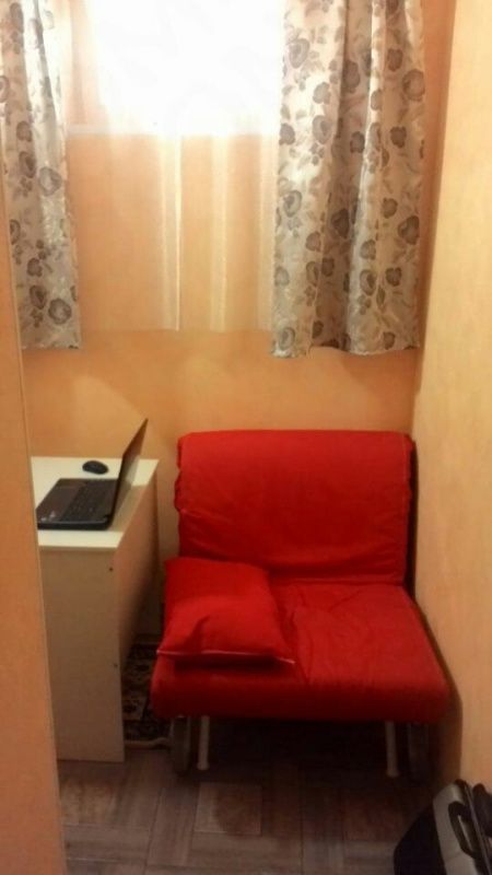 За квартиру площадью 6 кв.м просят 450 тысяч рублей (8 фото)