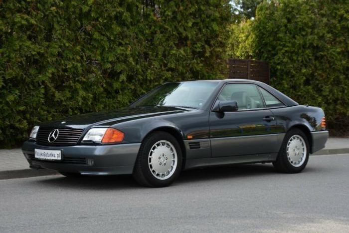 Янгтаймер Mercedes-Benz 500 SL в кузове R129: живая легенда (19 фото)