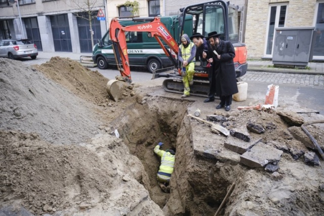Ограбление банка в Антверпене в традициях блокбастеров (10 фото)
