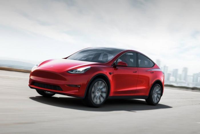 Tesla показала младший электрический кроссовер Model Y (7 фото)
