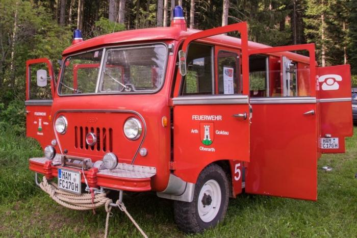 Jeep Forward Control — "Буханка" из США на службе в пожарке (19 фото)