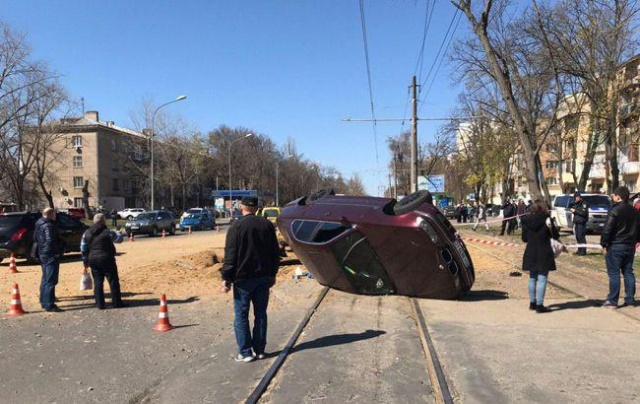 Подземный взрыв газа в Одессе (6 фото)