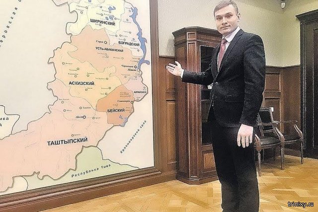 Губернатор и министры увеличили надбавки к своим зарплатам (2 фото)