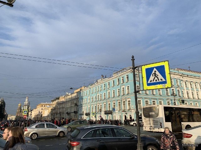 Фотосессия на крыше в Санкт-Петербурге. Слабоумие или отвага? (3 фото)