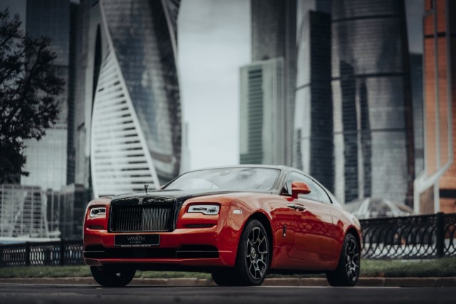  Rolls-Royce      (8 )