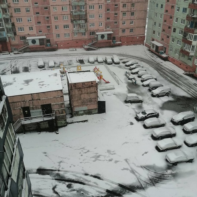 С первым снегом, Норильск! (11 фото)