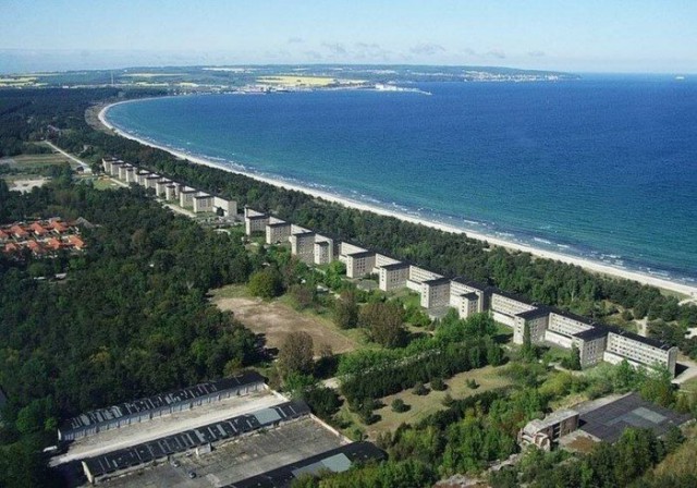 Отель нацистов на 10 000 номеров который не использовали (16 фото)