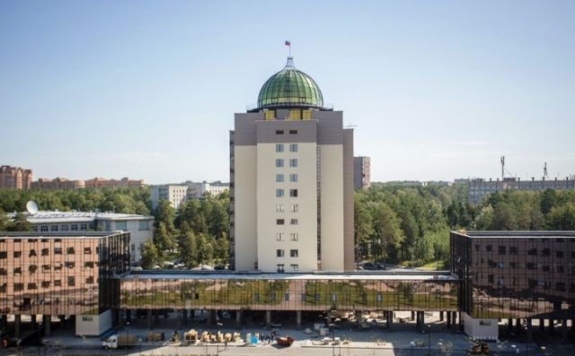 Студентов НГУ могут исключить из-за мемов про преподавателей (7 фото)