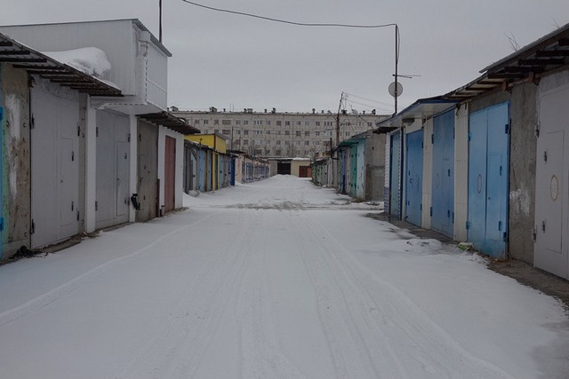 Не гараж, а мини-дворец (19 фото)