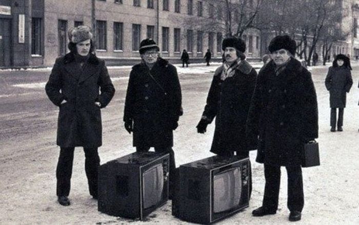 Советские будни в фотографиях (24 фото) Советские будни в фотографиях (24 фото)
