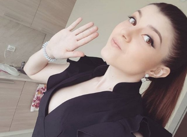 Платформа Twitch забанила известную российскую стримершу (15 фото)