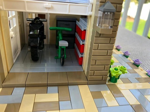 Дизайнер делает потрясающие дома из LEGO Дизайнер делает потрясающие дома из LEGO