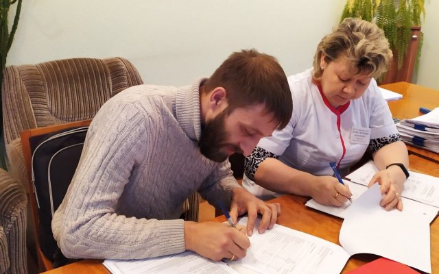В больнице торжественно открыли лифт (5 фото)