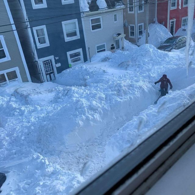 В Канаде выпало рекордное количество снега (18 фото)
