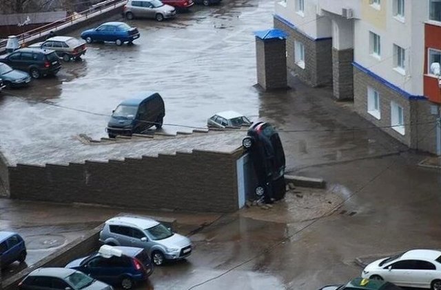 Ситуации, в которых никому не захотелось бы оказаться (14 фото)