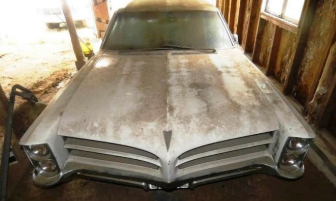 Pontiac Catalina 1966 года нашли в сарае (15 фото)