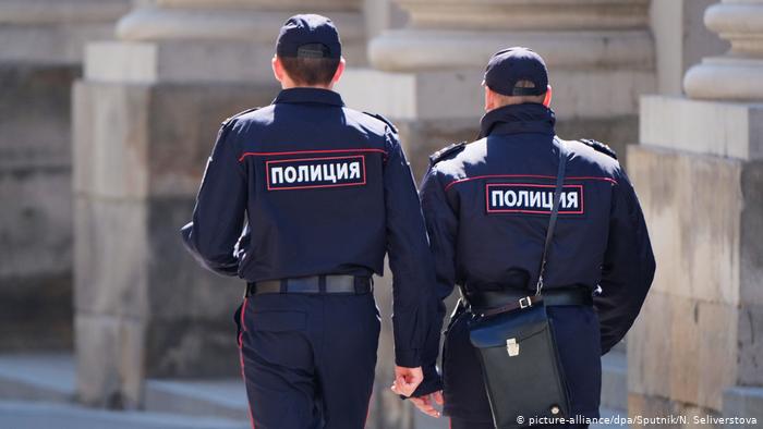 В полиции стало работать меньше мужчин (2 фото)