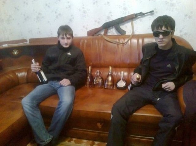 Подборка"опасных"персонажей, с которыми лучше не связываться (15 фото)