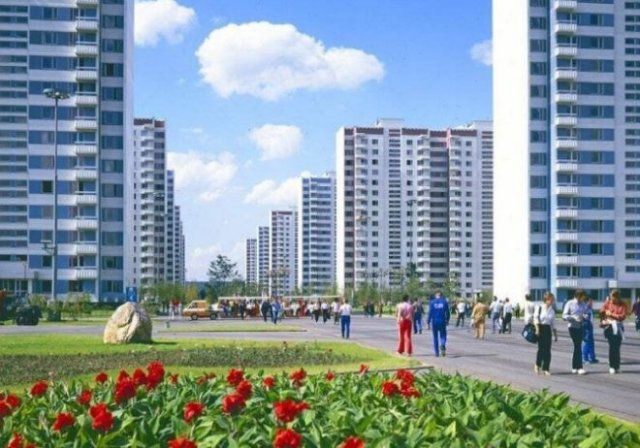Прогулка по улицам Советского Союза (15 фото)