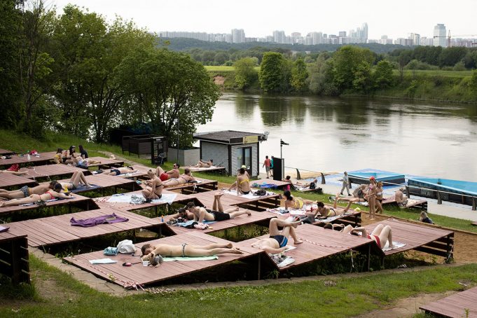 Москва в первый день после послабления карантина (9 фото)