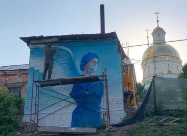 Граффити с просторов России, посвященные врачам (15 фото)