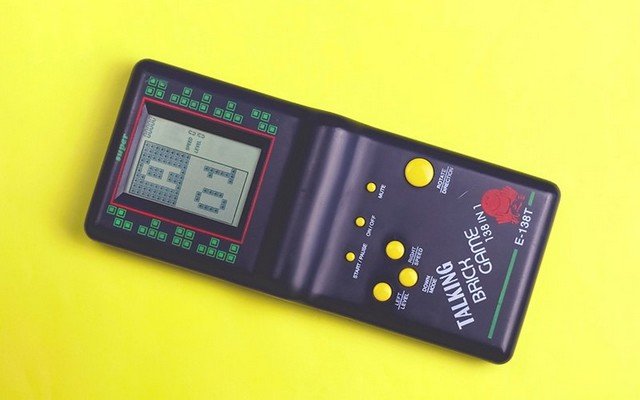 Игрушки из 90-х, о которых мечтали все дети (12 фото)