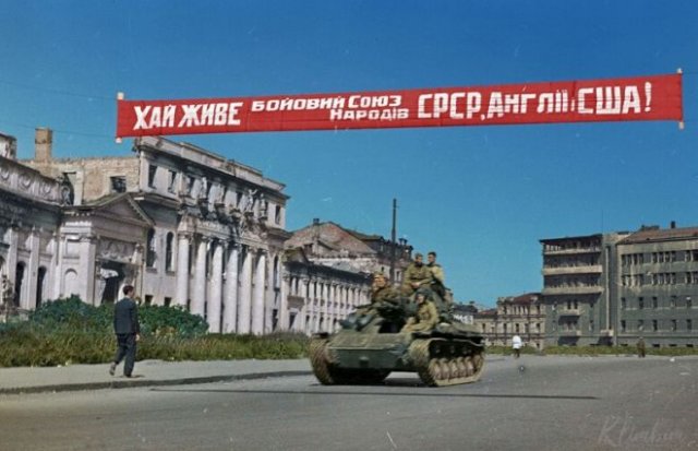 Фотографии СССР времен Великой Отечественной войны в цвете (19 фото)