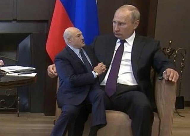 Шутки и мемы на 1,5 млрд долларов (19 фото)