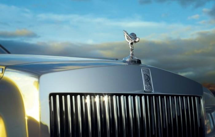  :      Rolls-Royce (4 )