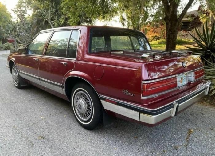 Buick Electra Park Avenue  :        (23 )  